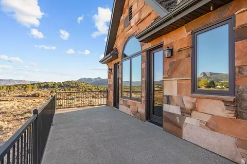 Exterior - 1297 E 600 S, New Harmony, UT 84757 photo 10 of 15