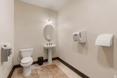 Bath - 1297 E 600 S, New Harmony, UT 84757 photo 9 of 11