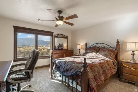 Bedroom - 1297 E 600 S, New Harmony, UT 84757 photo 6 of 10