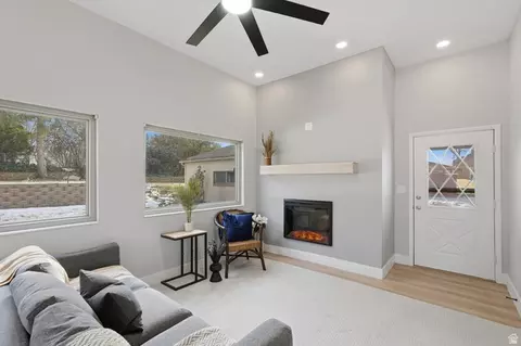 403 Highland Dr, Riverdale, UT 84405