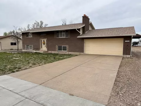 2298 W 800 N, Clinton, UT 84015
