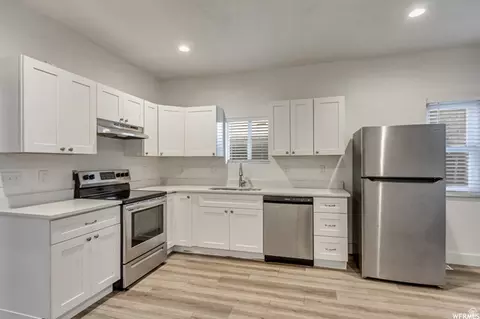 Kitchen - 1504 S Washington Blvd E, Ogden, UT 84401 photo 2 of 3