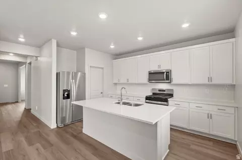 3306 W 3550 St S #211, West Haven, UT 84401