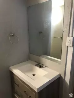 Bath - 541 E Cook St, Ogden, UT 84404 photo 2 of 4