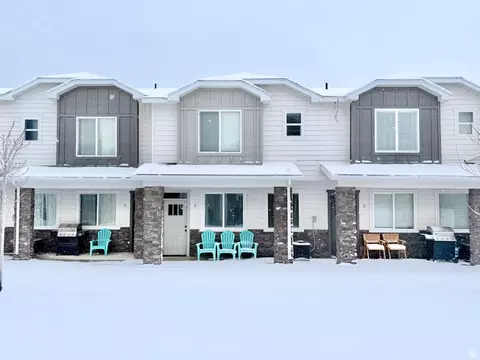 150 W Seasons Ln #4, Garden City, UT 84028