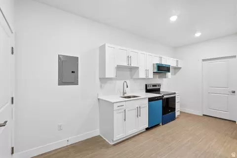 285 N Main St #308, Sunset, UT 84015