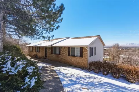 384 S Eastoaks E #5, Fruit Heights, UT 84037