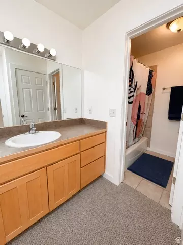 Bath - 3764 Prickly Pear Cir #2-A8, Moab, UT 84532 photo 2 of 4
