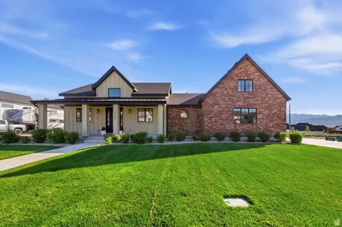 14253 S Jemma Dr, Bluffdale, UT 84065