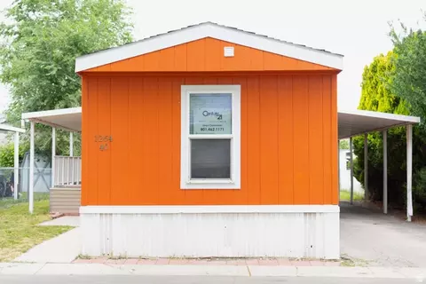 1264 Goldfinch St, Salt Lake City, UT 84123