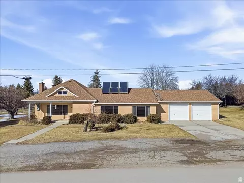217 E 400 S, Spring City, UT 84662