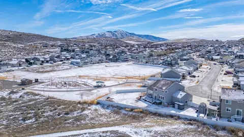 View/Area - 1857 E Thunder Gulch Rd N, Eagle Mountain, UT 84005 photo 3 of 5