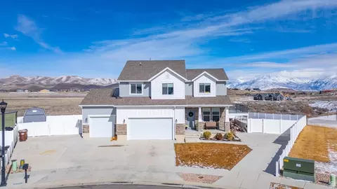 1857 E Thunder Gulch Rd N, Eagle Mountain, UT 84005
