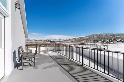Exterior - 1857 E Thunder Gulch Rd N, Eagle Mountain, UT 84005 photo 5 of 7