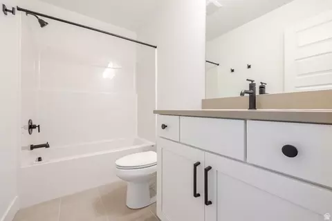 Bath - 5260 S Acacia Dr #802, Mapleton, UT 84664 photo 2 of 2