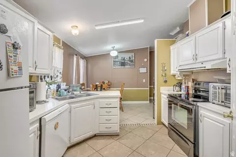 276 E Hidden View Dr #98, Sandy, UT 84070 photo 14