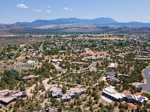 1245 W Clovis Cir #96, Dammeron Valley, UT 84783