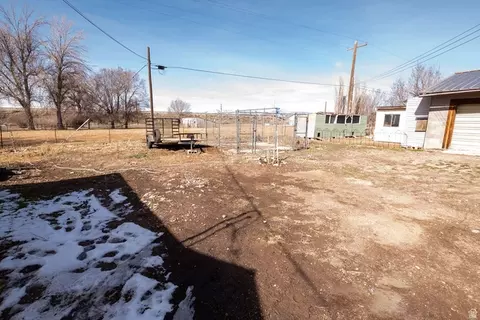 Exterior - 25 N 400 W, Beaver, UT 84713 photo 13 of 18