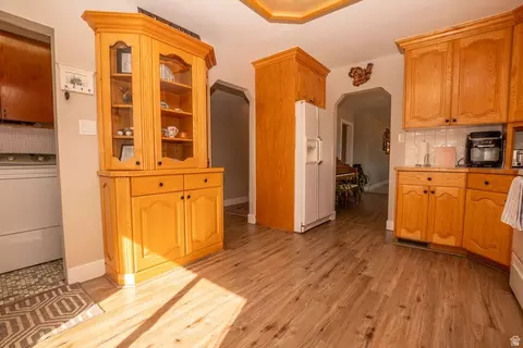 Kitchen - 25 N 400 W, Beaver, UT 84713 photo 4 of 4