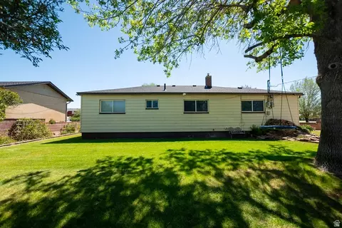 Exterior - 25 N 400 W, Beaver, UT 84713 photo 10 of 18