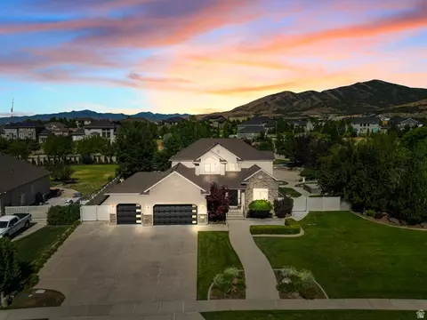 11597 N Sunset Hills Dr, Highland, UT 84003