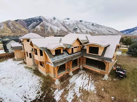 Exterior - 72 E 400 S, Mapleton, UT 84664 photo 6 of 8