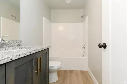 Bath - 226 S 600 W, Logan, UT 84321 photo 2 of 6