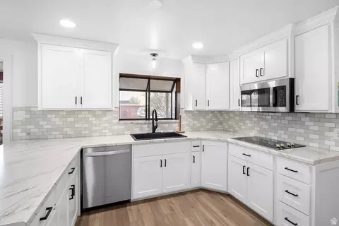 Kitchen - 2665 N 3000 W, Sutherland, UT 84624 photo 3 of 6