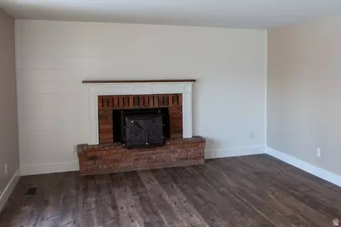 Living - 264 E 700 N, Harrisville, UT 84404 photo 4 of 10