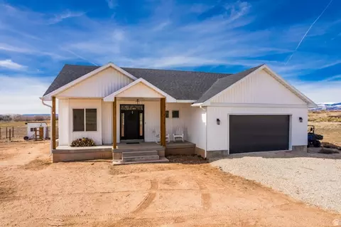 8356 N 9750 E, Lapoint, UT 84039