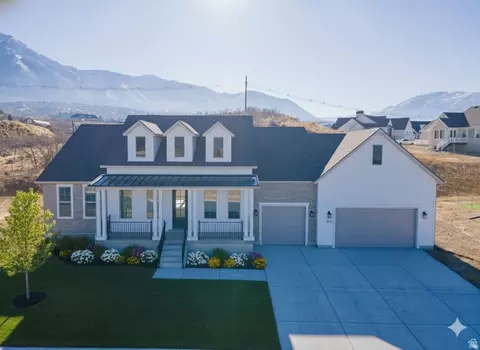 222 E Selman Dr #19, Salem, UT 84653