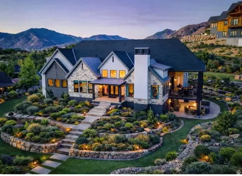 Exterior - 3247 S Mapleton Estates Dr, Mapleton, UT 84664 photo 8 of 8