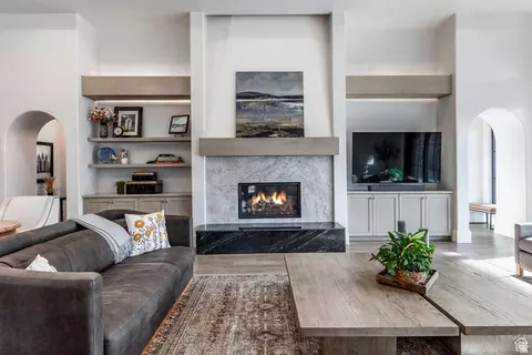 Living - 3247 S Mapleton Estates Dr, Mapleton, UT 84664 photo 7 of 9