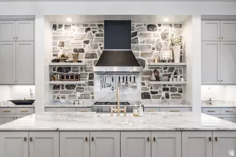 Kitchen - 3247 S Mapleton Estates Dr, Mapleton, UT 84664 photo 2 of 8