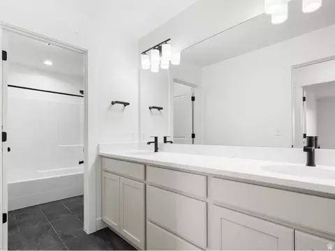 Bath - 2919 E 1000 S #402, Spanish Fork, UT 84660 photo 2 of 2