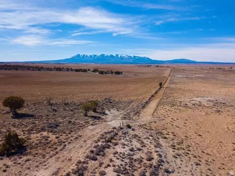 Undisclosed, Monticello, UT 84535 photo 8