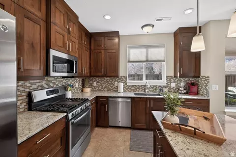 Kitchen - 673 W 470 N, Moab, UT 84532 photo 3 of 3