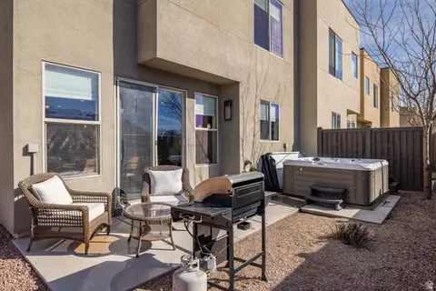 Exterior - 673 W 470 N, Moab, UT 84532 photo 2 of 10