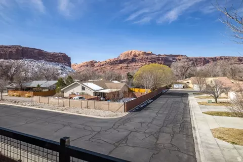 Exterior - 673 W 470 N, Moab, UT 84532 photo 5 of 10