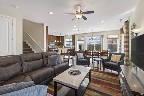 Living - 673 W 470 N, Moab, UT 84532 photo 2 of 3