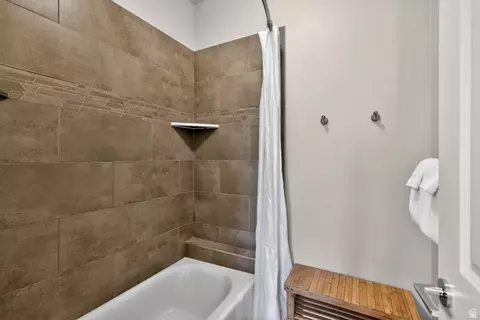 Bath - 673 W 470 N, Moab, UT 84532 photo 6 of 6