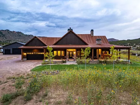 4995 Sawtooth Cove Dr, Vernal, UT 84078