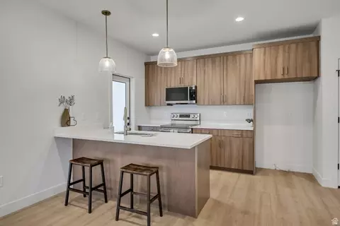 Kitchen - 354 E 7635 S, Midvale, UT 84047 photo 2 of 2