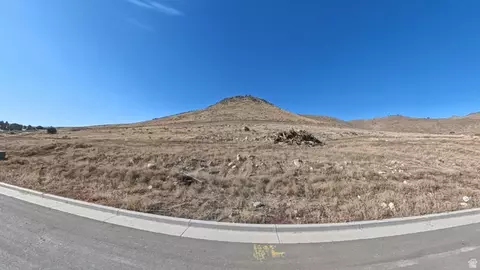 9759 N Eagle Cv #105, Eagle Mountain, UT 84005 photo 3
