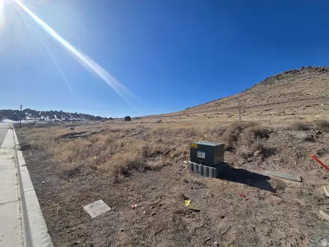 9735 N Eagle Cv, Eagle Mountain, UT 84005 photo 3