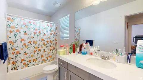 Bath - 212 N 590 E, Vineyard, UT 84059 photo 2 of 3