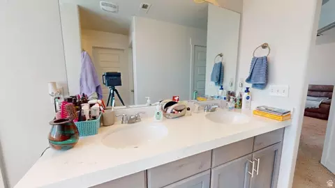 Bath - 212 N 590 E, Vineyard, UT 84059 photo 1 of 3