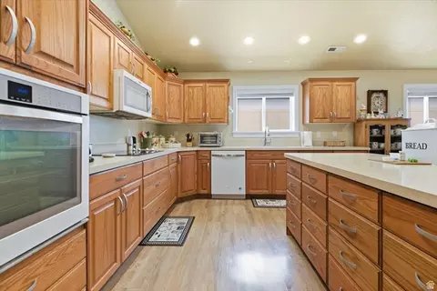 Kitchen - 359 E 1075 N, Logan, UT 84341 photo 3 of 4