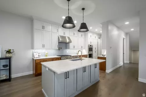 Kitchen - 250 S Main St #9, Alpine, UT 84004 photo 2 of 3