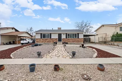 7883 W Glenwood Ave, Magna, UT 84044